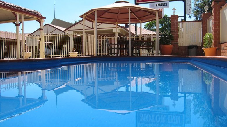 <b>Dalby Mid Town Motor Inn Pool</b>