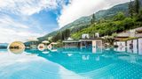 Wellness & Spa Resort Quellenhof Pool
