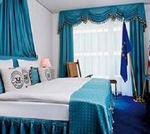 Function Inn Hotel Room