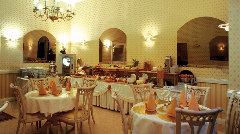 <b>Augusta Hotel Restaurant</b>