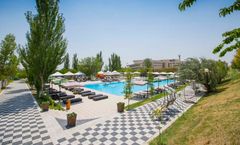 Cross Resort