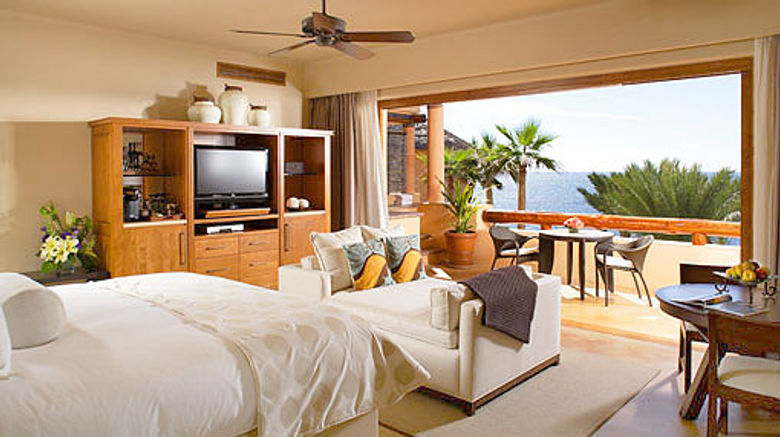 <b>Esperanza, an Auberge Resort Room</b> <b>Esperanza, an Auberge Resort Room</b>