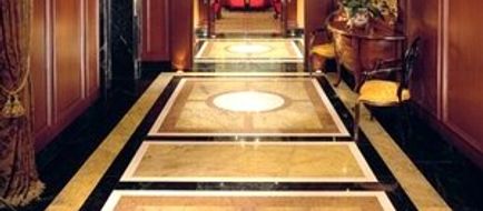 Hotel Le St James Lobby