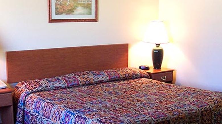 <b>Super 8 Salmon Room</b>