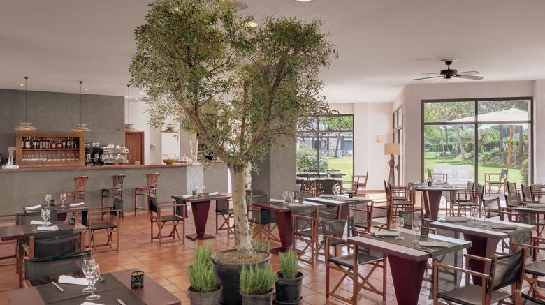 <b>Precise Resort El Rompido-The Club Bar/Lounge</b>