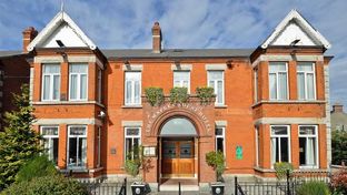 Maples House Hotel