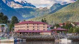 Totem Square Hotel