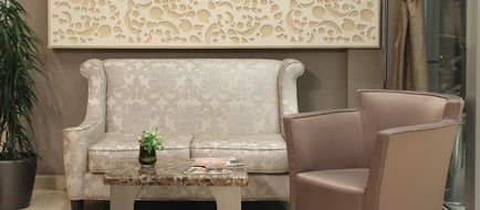 Queens Hotel Lobby