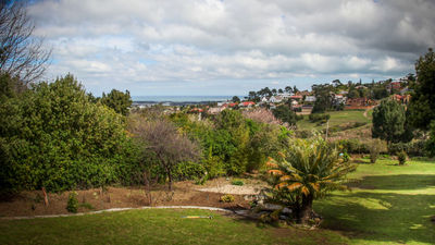 Winelands Villa Guesthouse & Cottages
