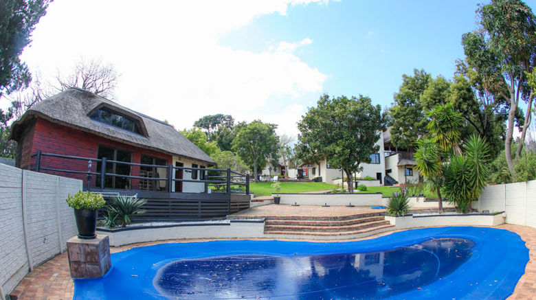 <b>Winelands Villa Guesthouse & Cottages Pool</b>