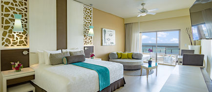 El Dorado Seaside Suites Room