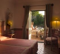 M'AR De AR Muralhas Room