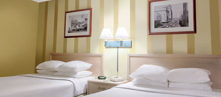 Travelodge Phoenix Downtown Room