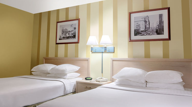 Travelodge Phoenix Downtown Room