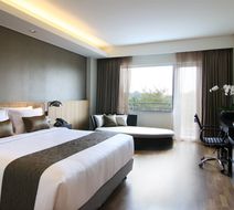 Delonix Hotel Karawang Room