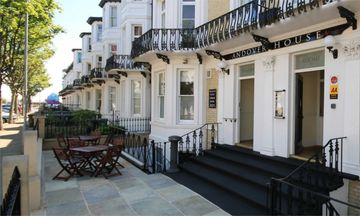 Andover House Hotel