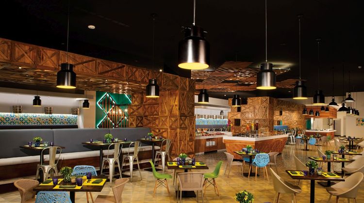 Breathless Riviera Cancun Resort & Spa Restaurant