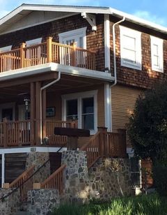 The Shorelight Inn