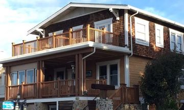 The Shorelight Inn