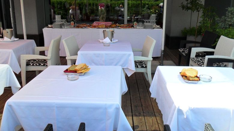 <b>Dream Hotel Banquet</b>