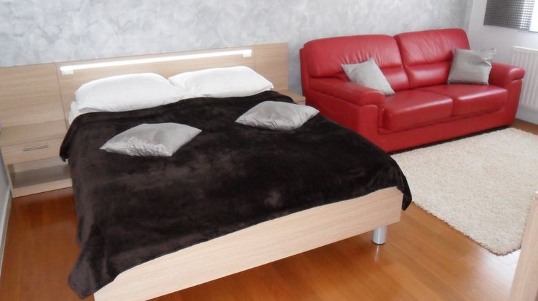 <b>Dream Hotel Suite</b>