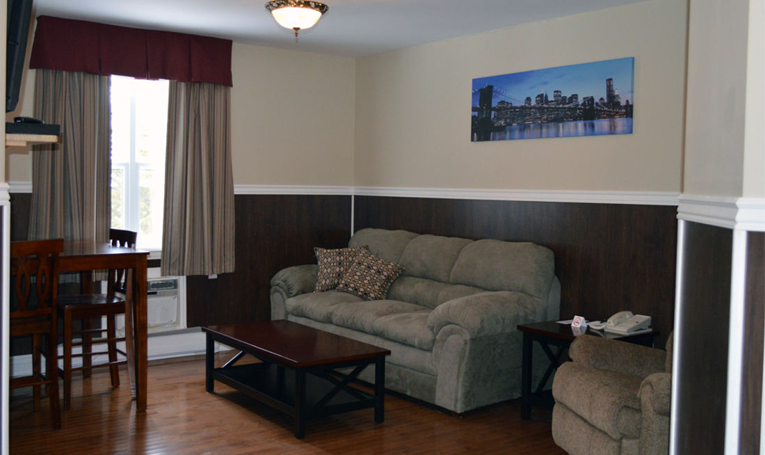 Motel North Suite
