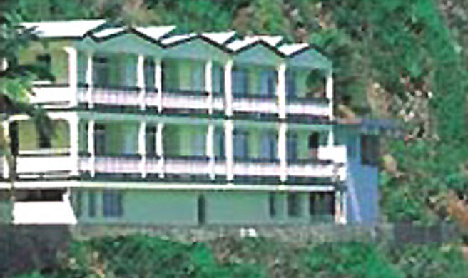 Sebastian's Seaside Villas Exterior