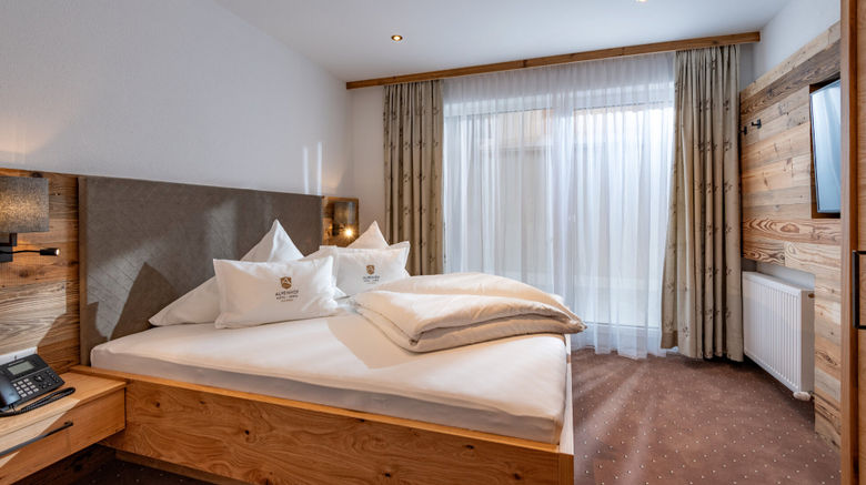 Alpenhof Hotel Garni Supreme Room