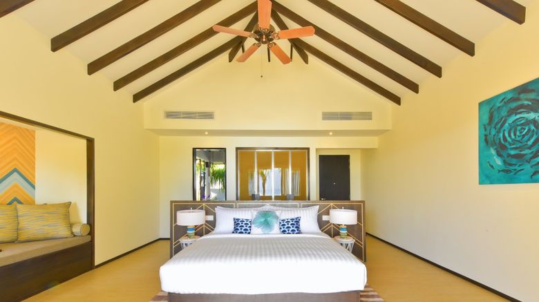 <b>Maldives Havodda Resort Room</b>