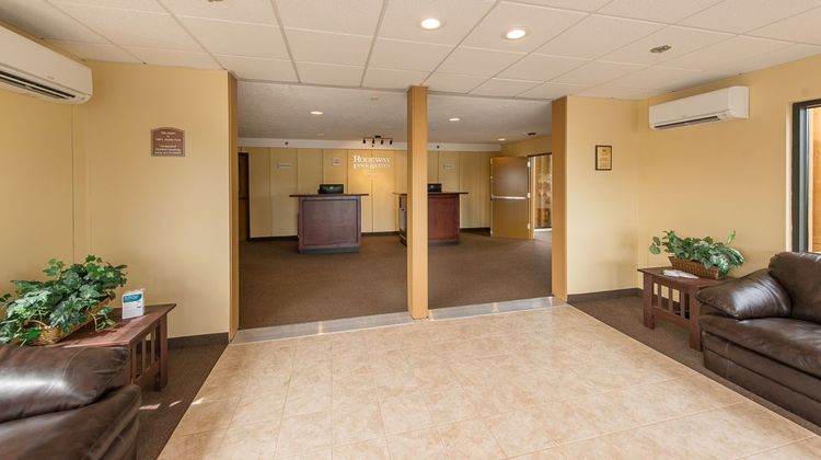 Rodeway Inn & Suites Portland - Jantzen Lobby