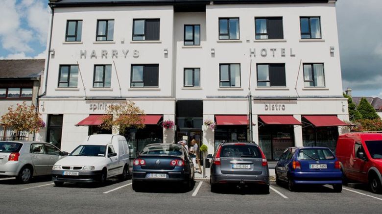 Harrys of Kinnegad Exterior