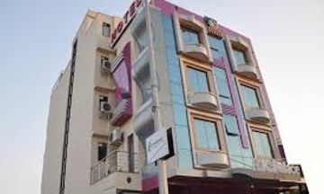 RnB R. K. Palace Hotel