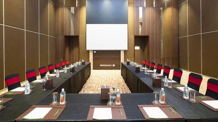 Holiday Inn Chennai OMR IT Expressway Banquet