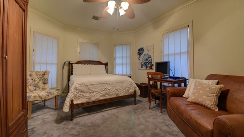 <b>A Chateau on the Bayou B&B Room</b>