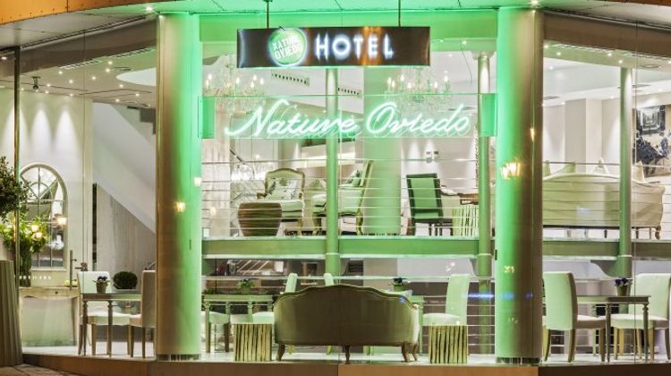 Nature Hotel Oviedo Exterior