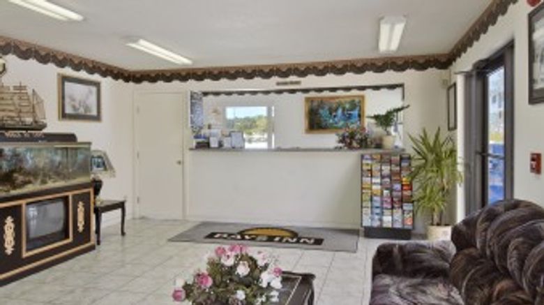 <b>Days Inn by Wyndham Chipley Lobby</b>