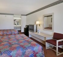 Days Inn by Wyndham Chipley Room