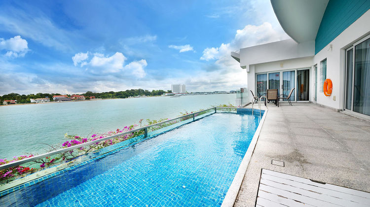 Lexis Hibiscus Port Dickson Pool