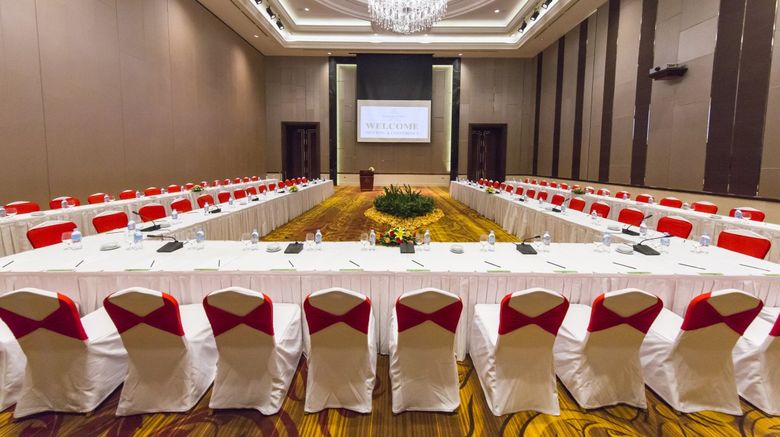<b>Garden City Hotel Meeting</b>