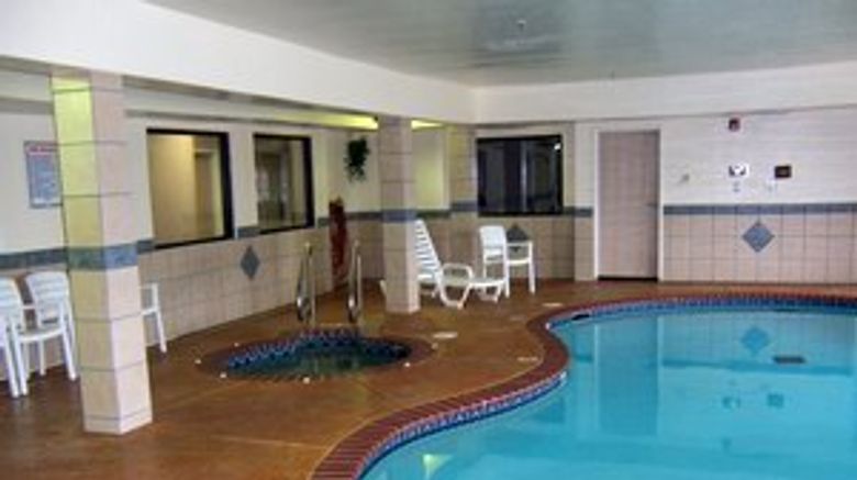 <b>Motel 6 Oklahoma City Pool</b>