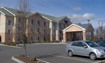 Spark by Hilton Central Point Medford