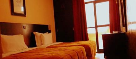 Oscar Hotel Room