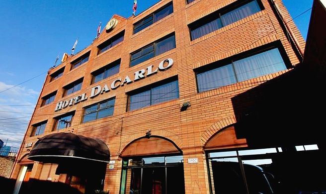 RQ Hotel Dacarlo Exterior