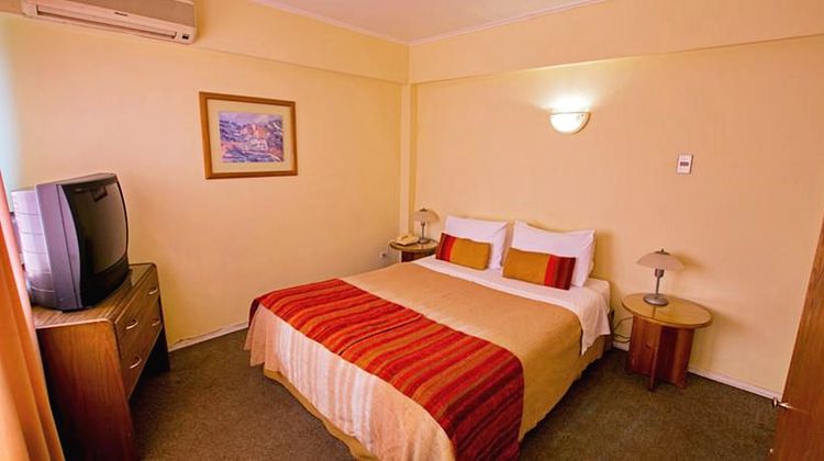 RQ Hotel Dacarlo Room