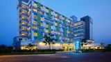 BATIQA Hotel & Apartments - Karawang Exterior