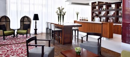 NH Collection Colombo Lobby