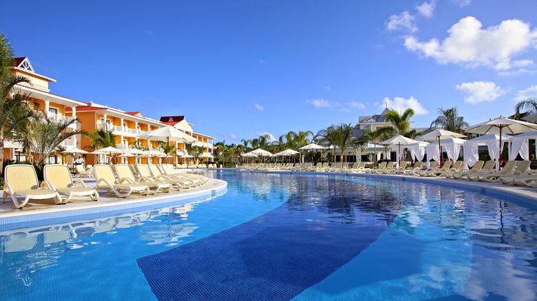 <b>Grand Bahia Principe Aquamarine Pool</b> <b>Grand Bahia Principe Aquamarine Pool</b>