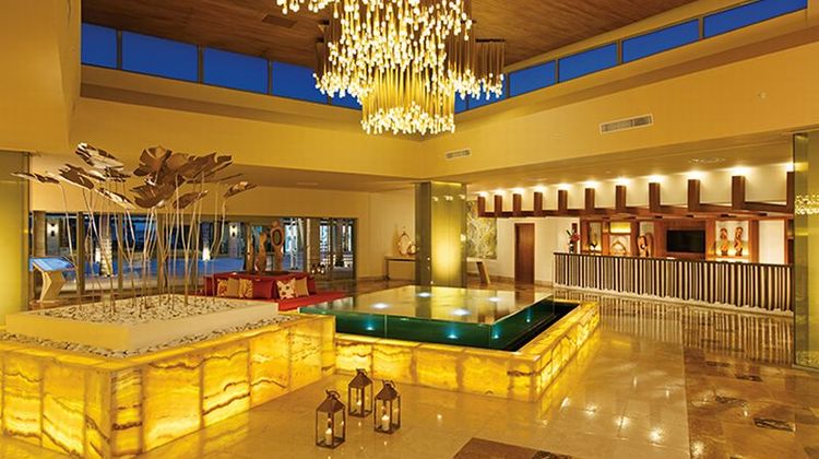 Dreams Onyx Resort & Spa Lobby