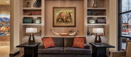 Inn at 500 Capitol Lobby