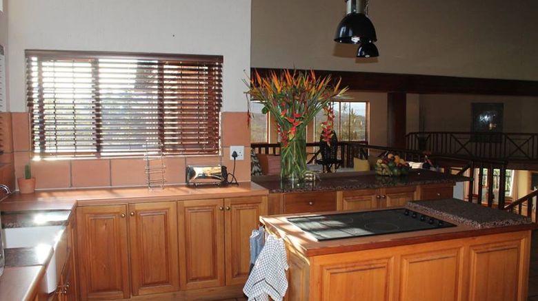 <b>Ulwazi Rock Lodge Restaurant</b>